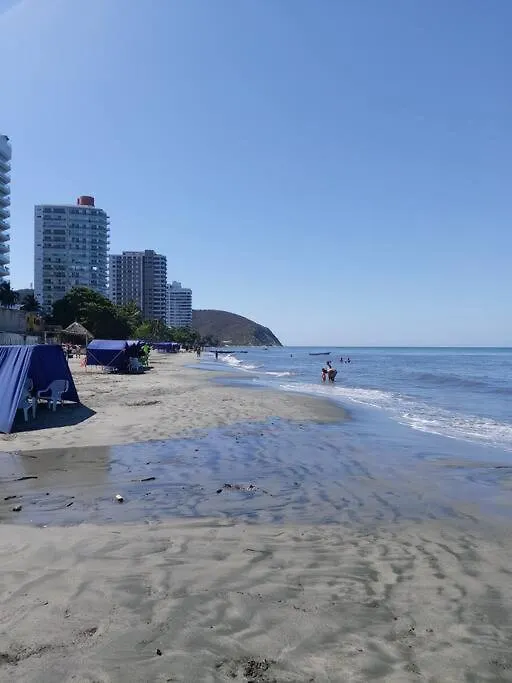 Hermoso Apartamento Con Ingreso Directo A La Playa Σάντα Μάρτα